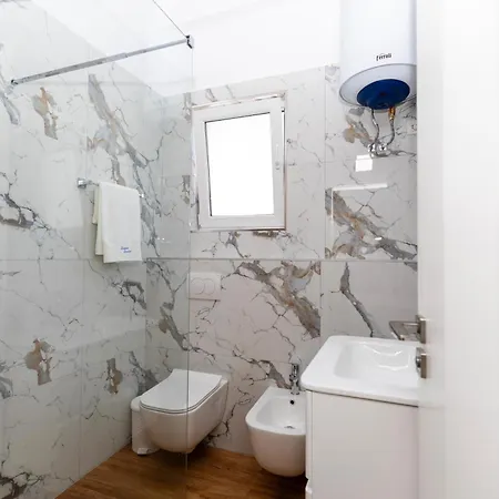 Lungomare Apartment Vlore Exterior photo