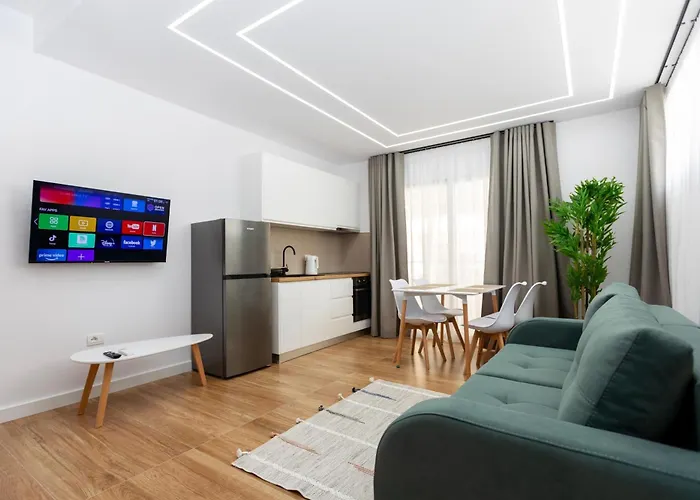 Lungomare Apartments