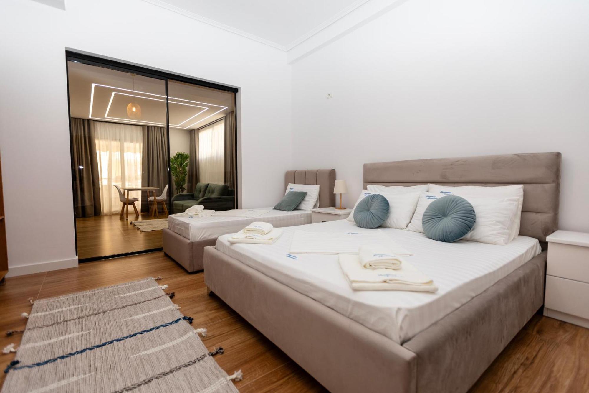 Lungomare Appartement *